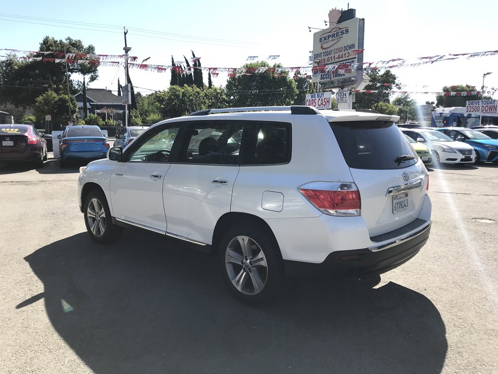2013 Toyota Highlander Image 4