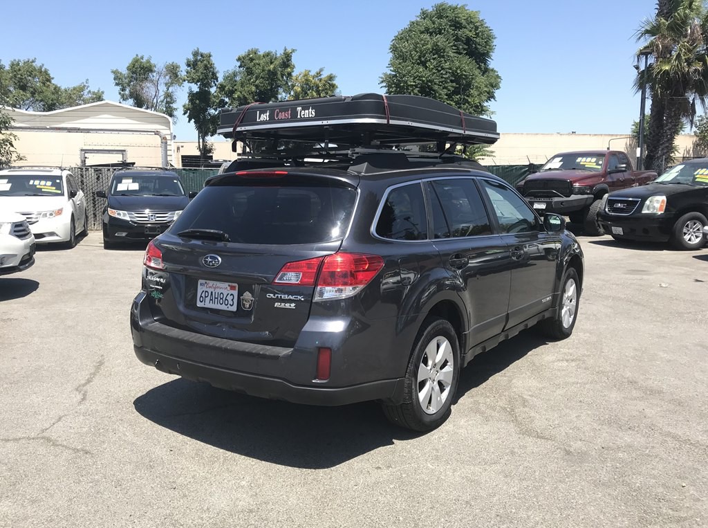 2011 Subaru Outback Image 3