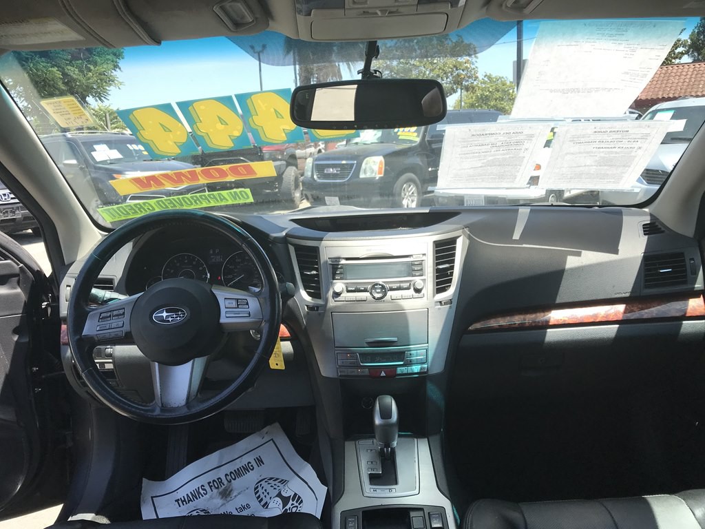 2011 Subaru Outback Image 7