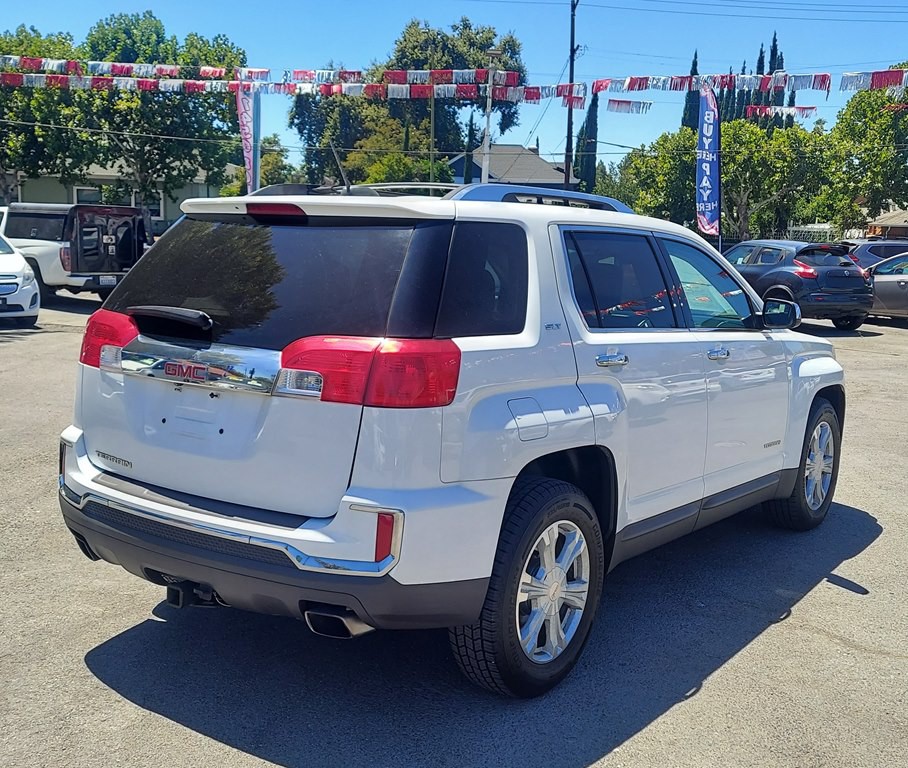 2016 GMC Terrain Image 4