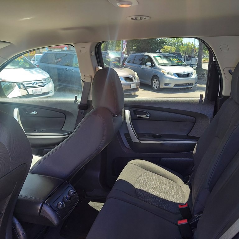 2012 GMC Acadia Image 6