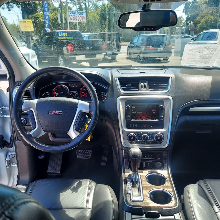 2016 GMC Acadia Image 8