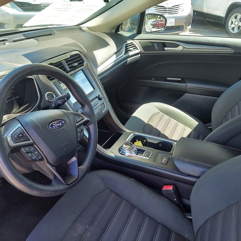 2017 Ford Fusion Image 5