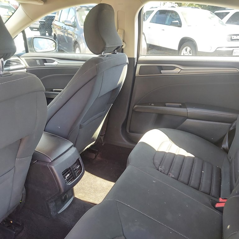2017 Ford Fusion Image 6