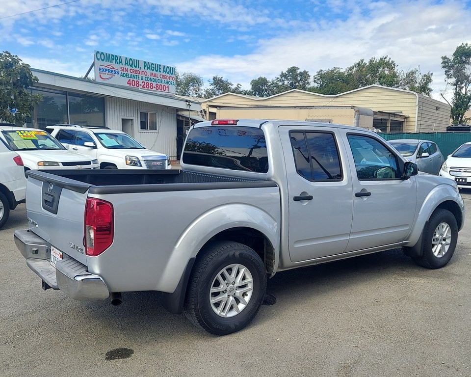 2017 Nissan Frontier Image 3