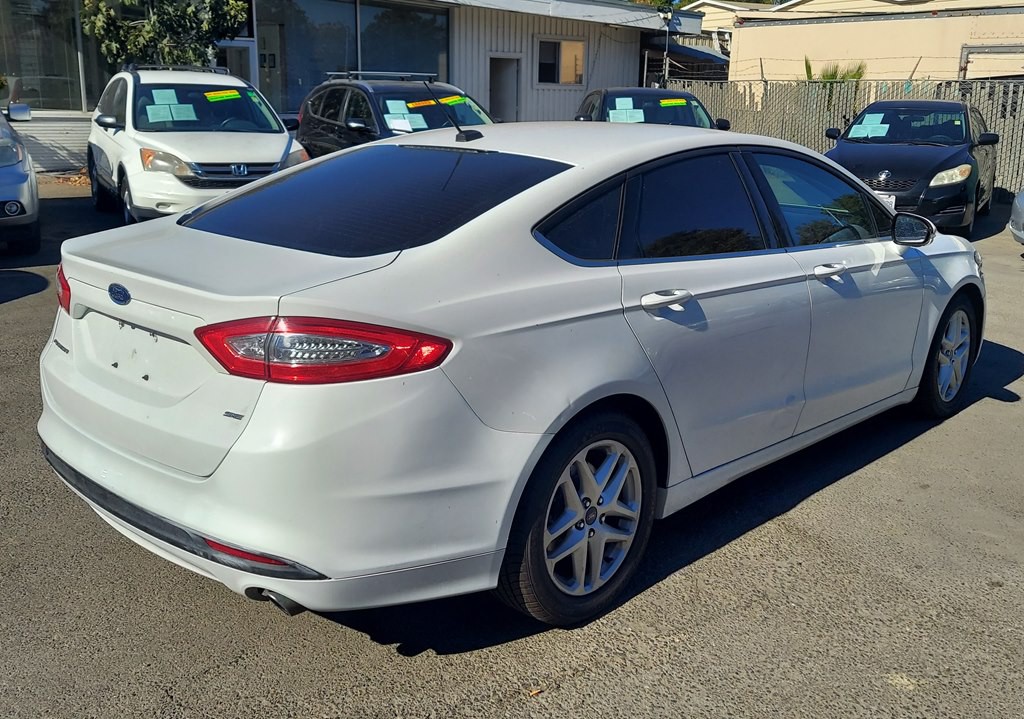 2015 Ford Fusion Image 3