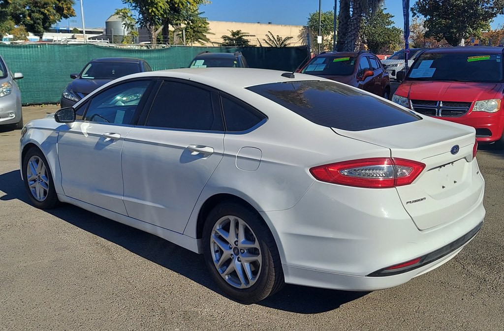 2015 Ford Fusion Image 4