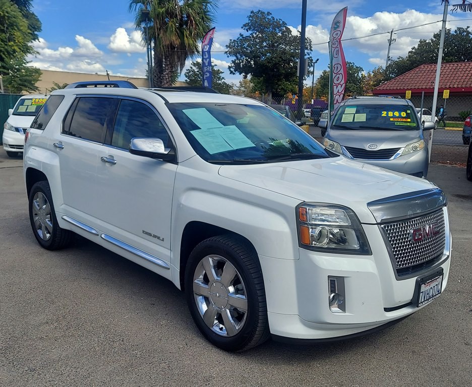 2014 GMC Terrain Image 2