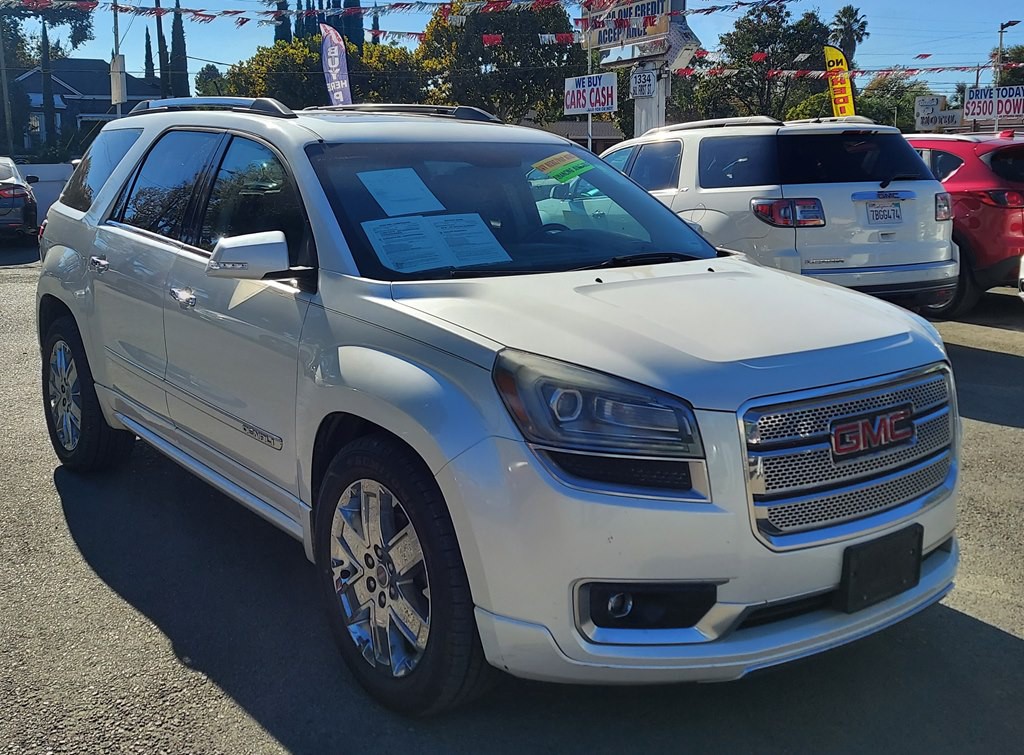 2013 GMC Acadia Image 2