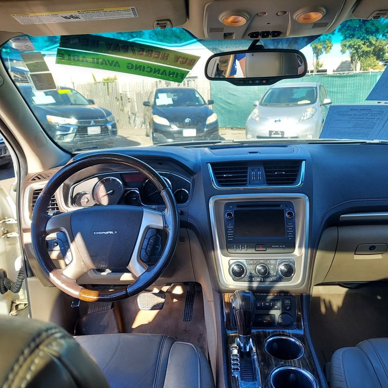 2013 GMC Acadia Image 8