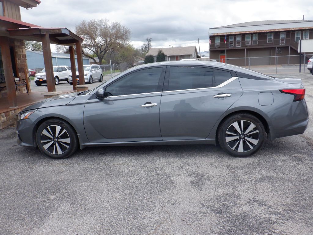 2020 Nissan Altima Image 6