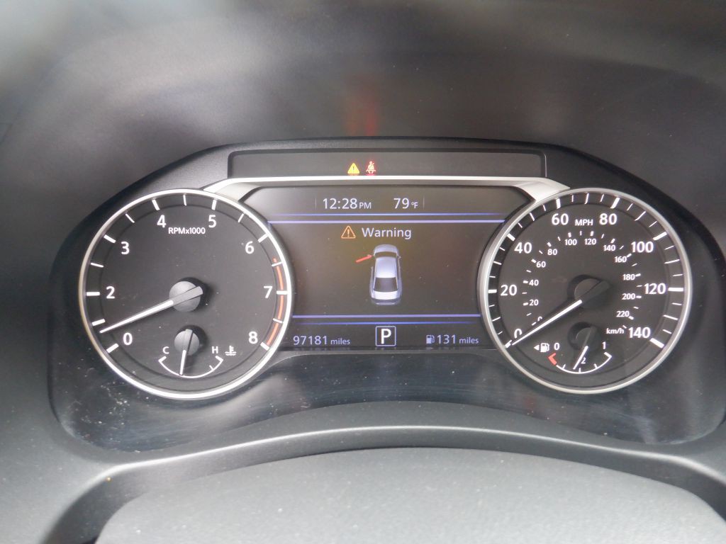 2020 Nissan Altima Image 9