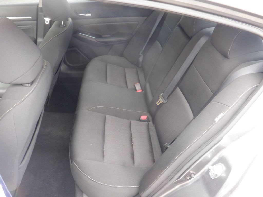 2020 Nissan Altima Image 11