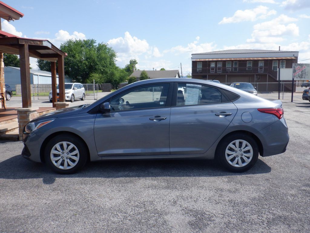 2020 Hyundai Accent Image 6