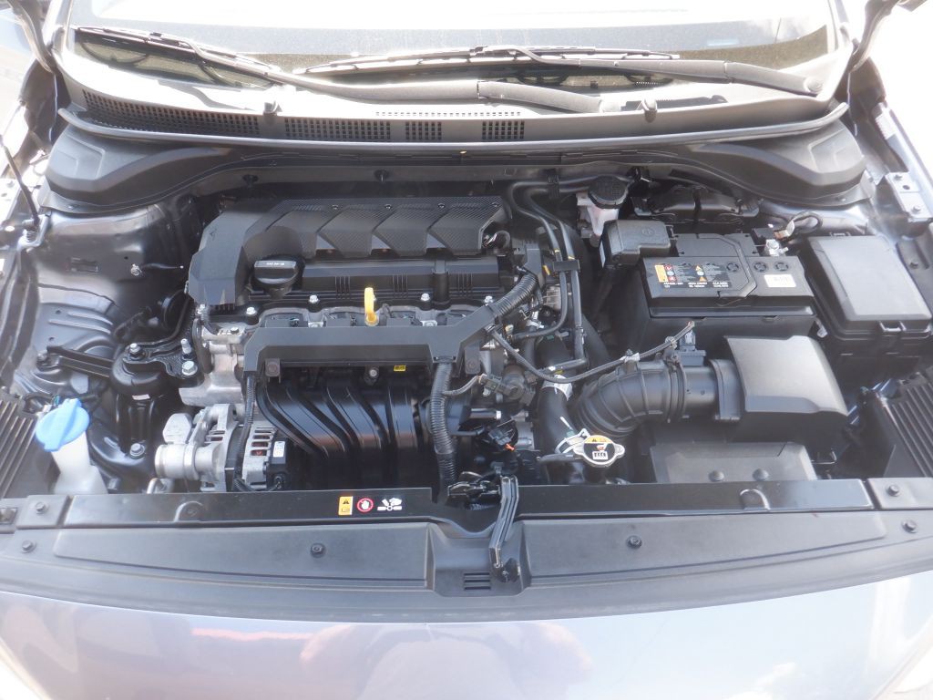 2020 Hyundai Accent Image 16