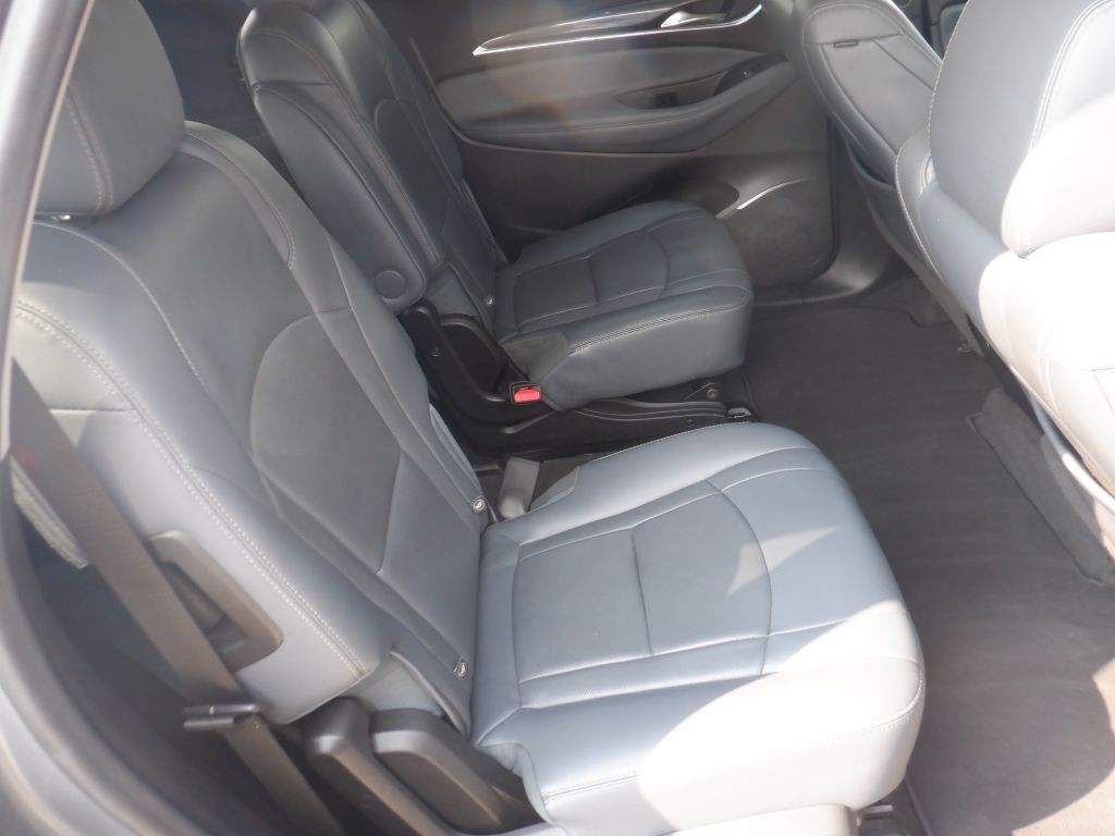 2019 Buick Enclave Image 13