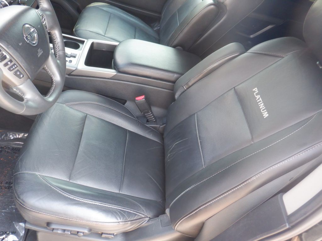 2015 Nissan Armada Image 10
