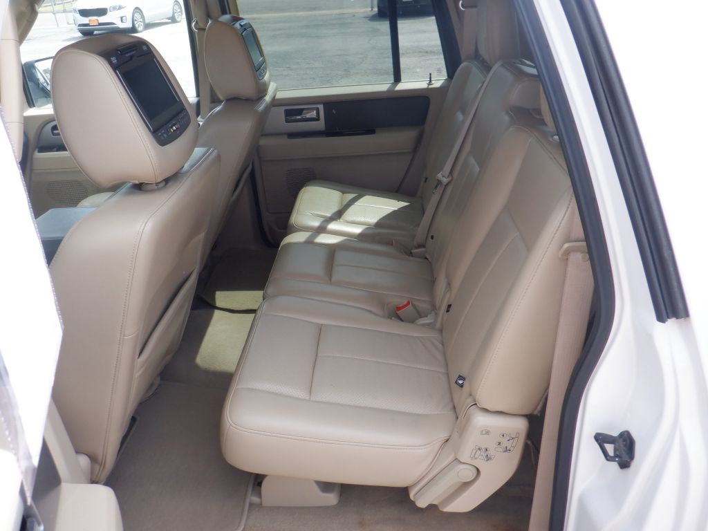 2011 Ford Expedition Image 11