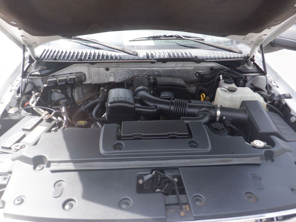 2011 Ford Expedition Image 16