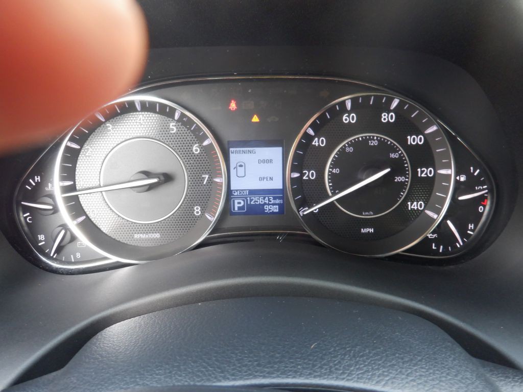 2019 Nissan Armada Image 9