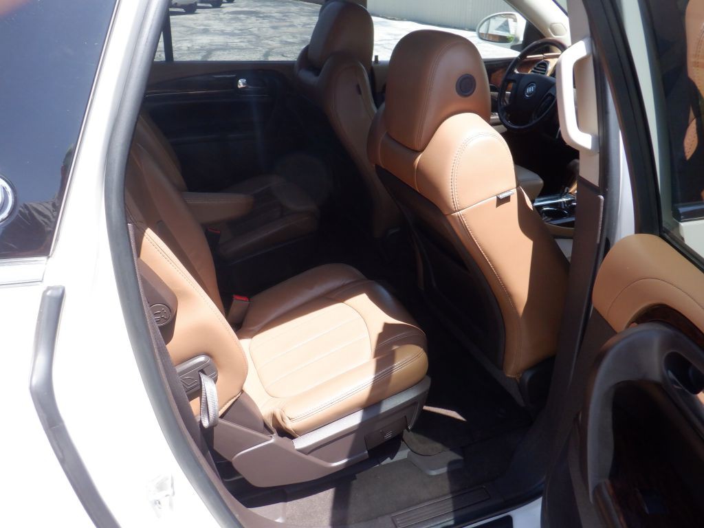2013 Buick Enclave Image 13