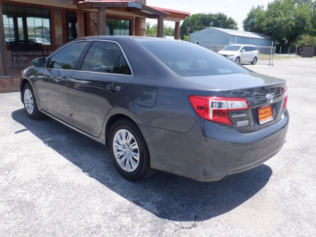 2012 Toyota Camry Image 5