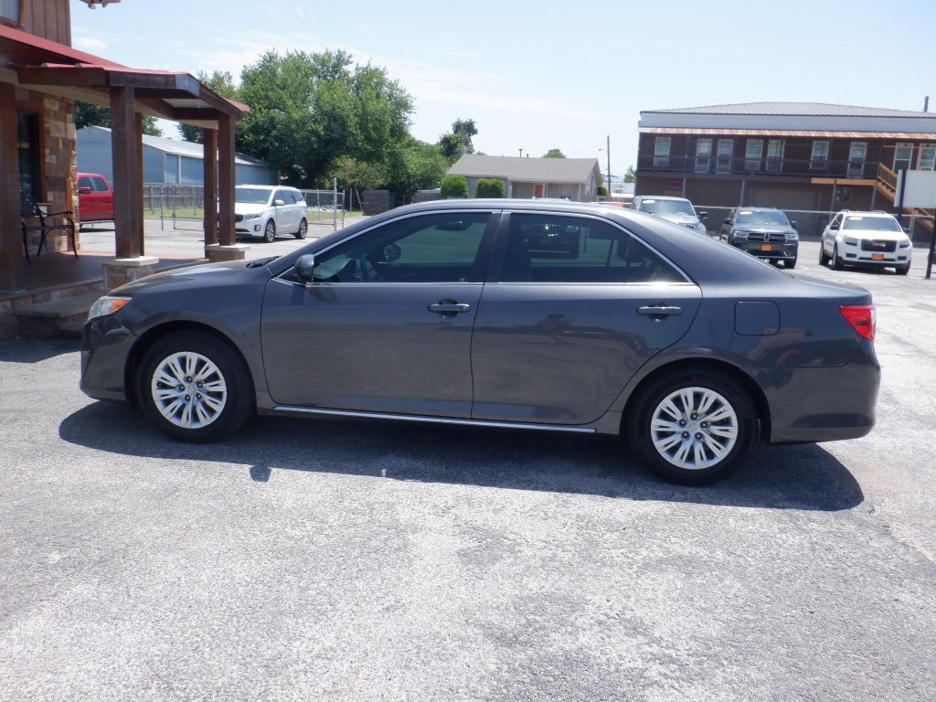 2012 Toyota Camry Image 6