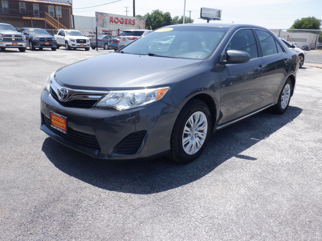 2012 Toyota Camry Image 7