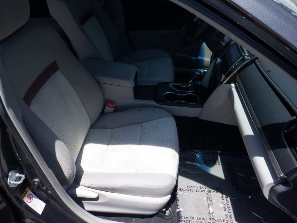 2012 Toyota Camry Image 14