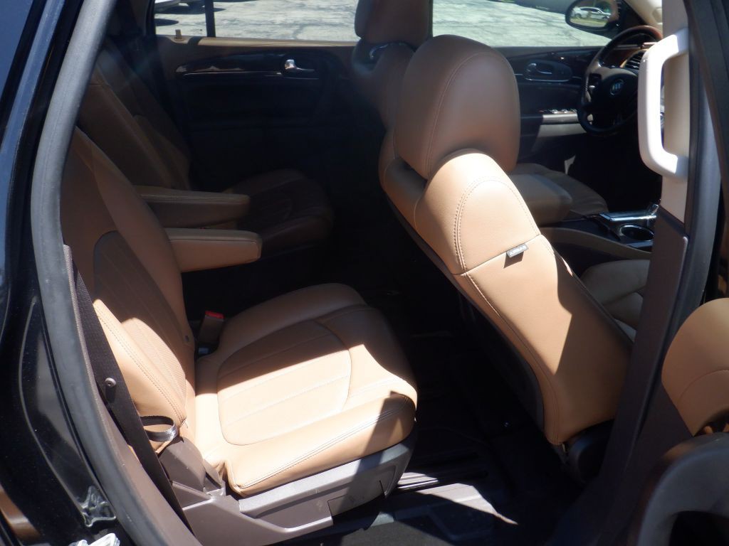 2016 Buick Enclave Image 13