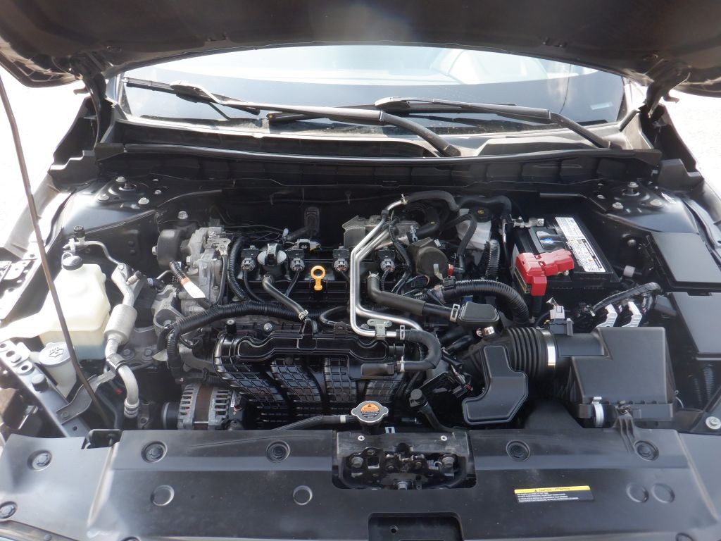 2021 Nissan Altima Image 16