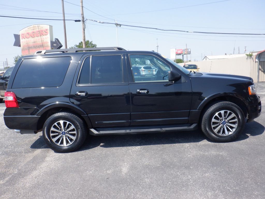 2015 Ford Expedition Image 2