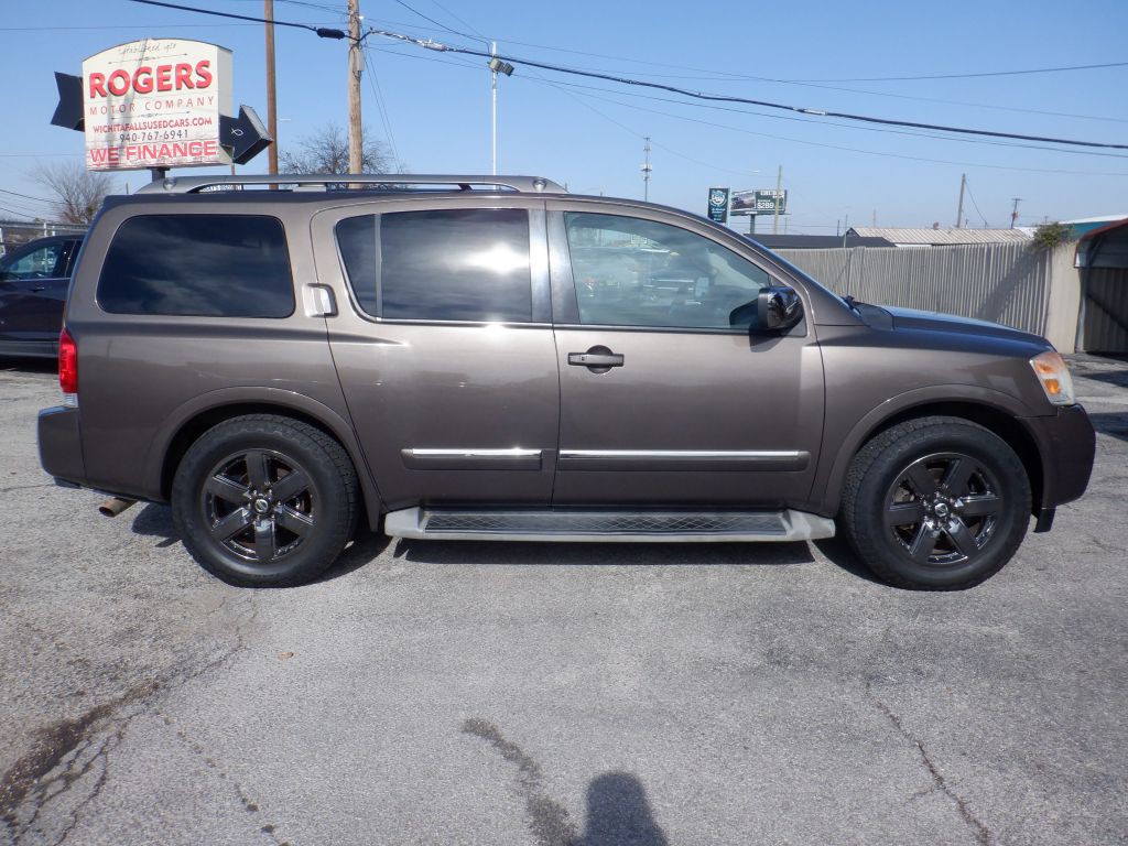 2014 Nissan Armada Image 2