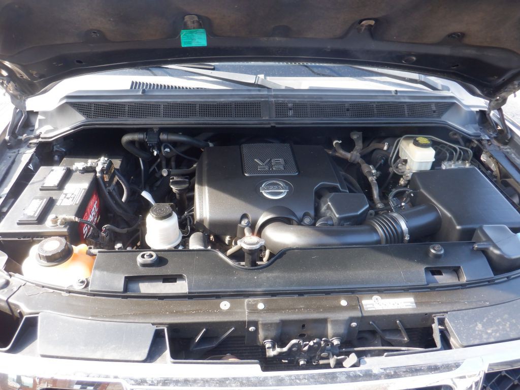 2014 Nissan Armada Image 16