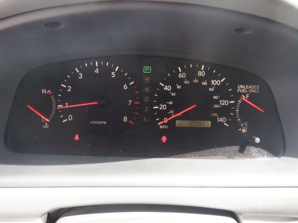 2001 Lexus ES Image 9