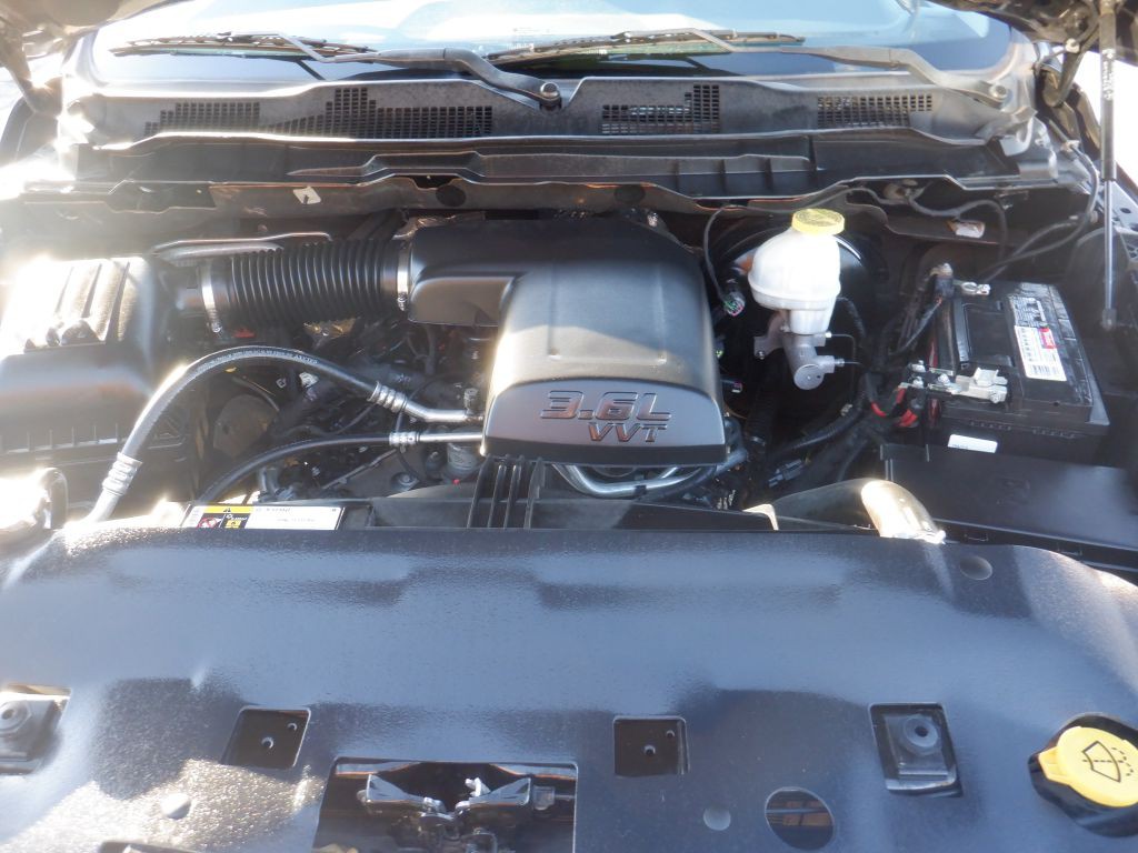 2018 RAM 1500 Image 16