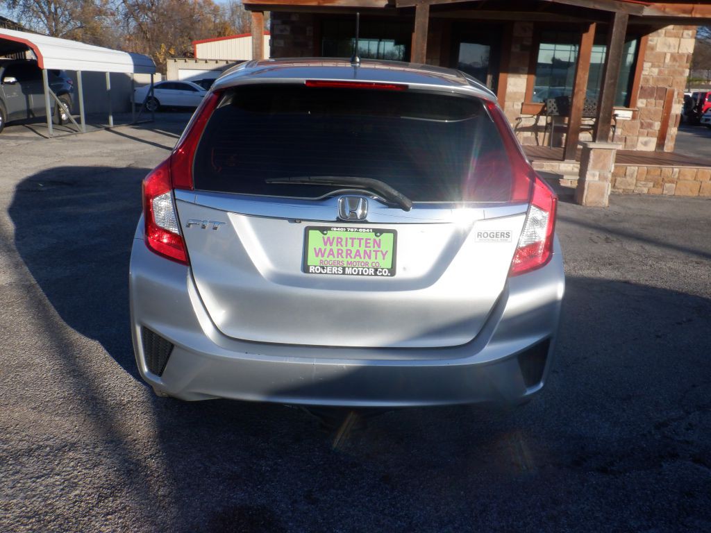 2015 Honda Fit Image 4