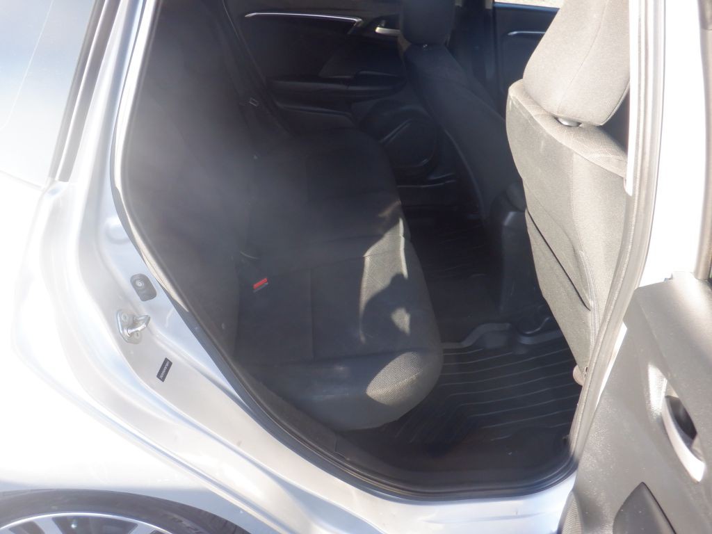 2015 Honda Fit Image 13