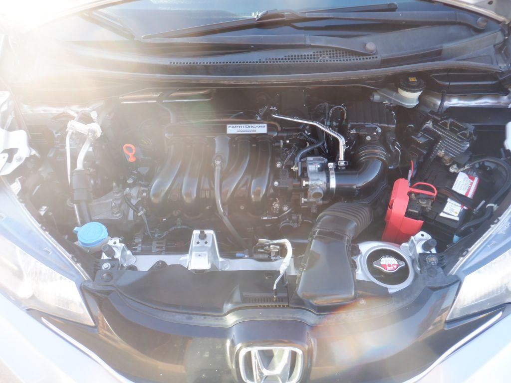 2015 Honda Fit Image 16