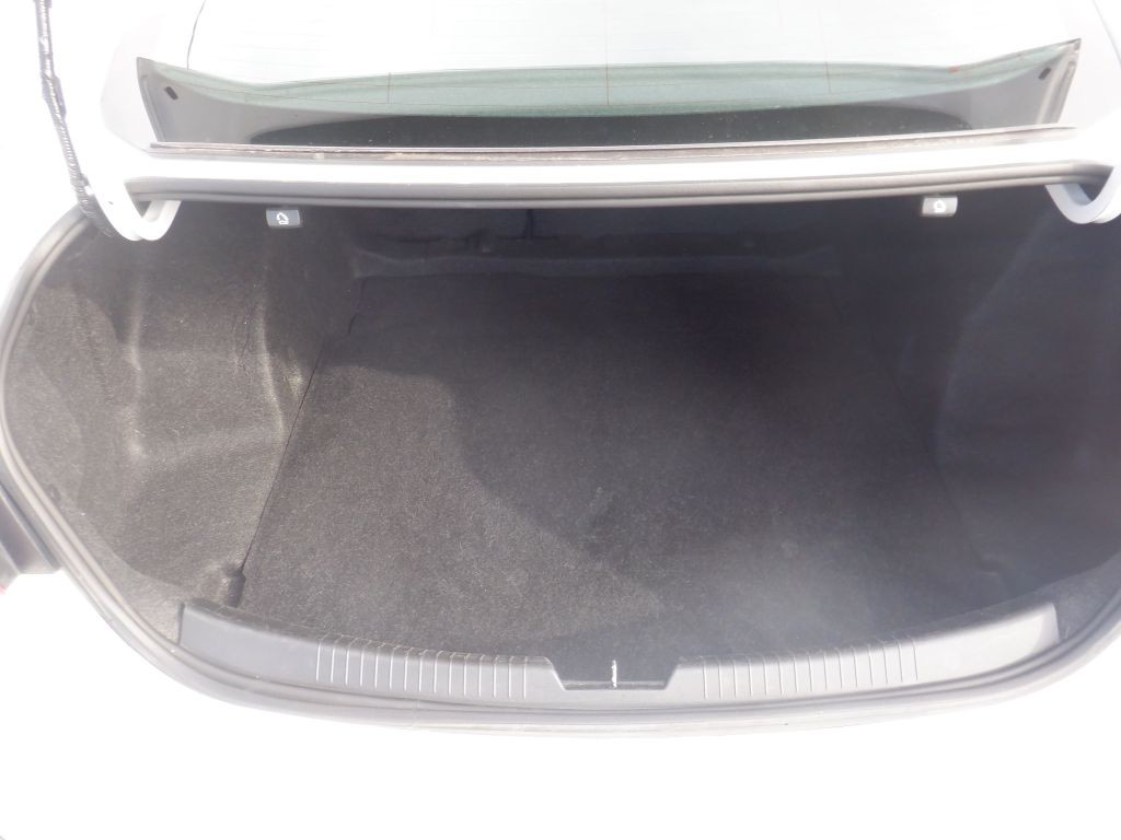 2020 Chevrolet Malibu Image 12