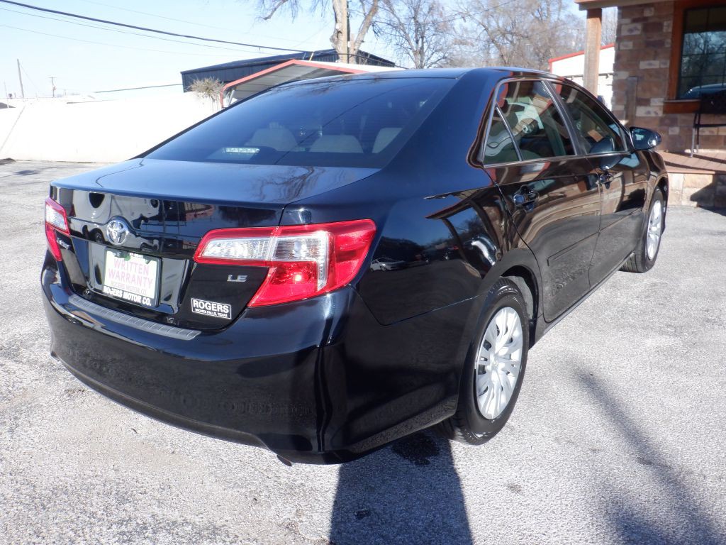2013 Toyota Camry Image 3