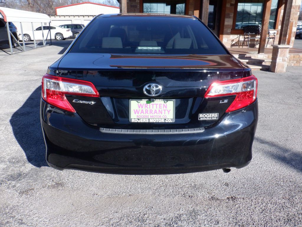 2013 Toyota Camry Image 4