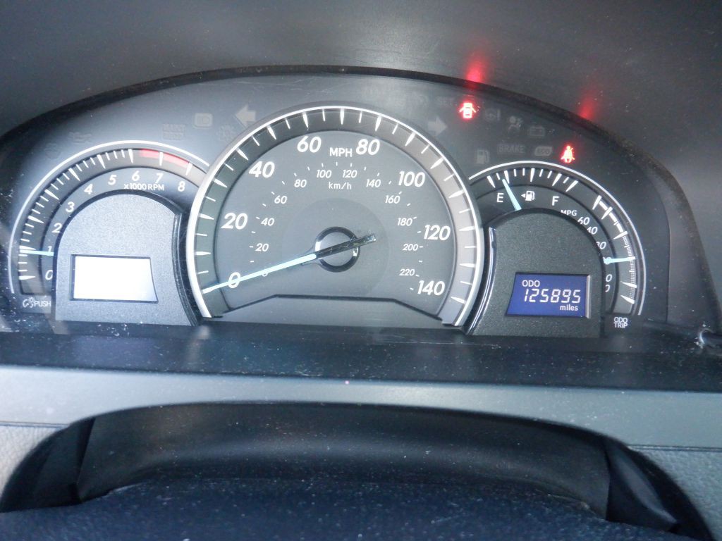 2013 Toyota Camry Image 9