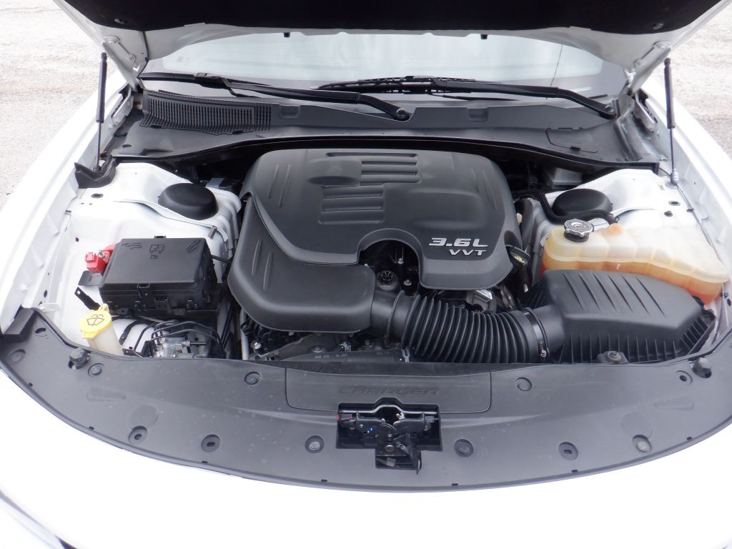 2020 Dodge Charger Image 16