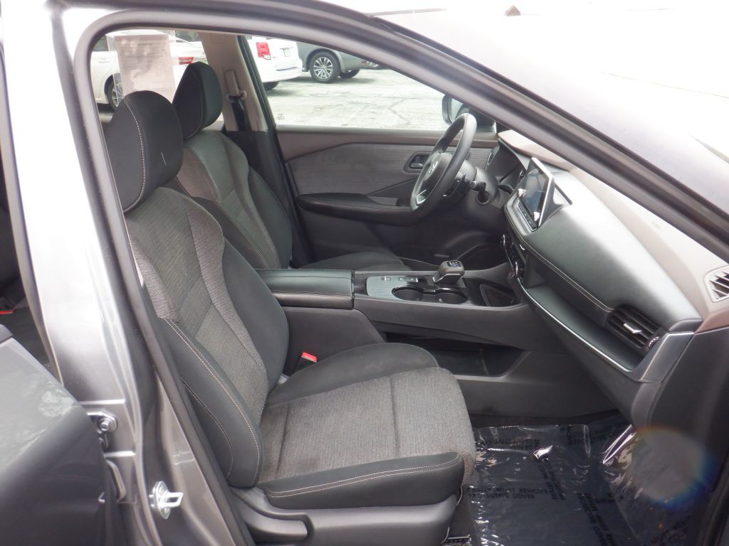 2021 Nissan Rogue Image 14