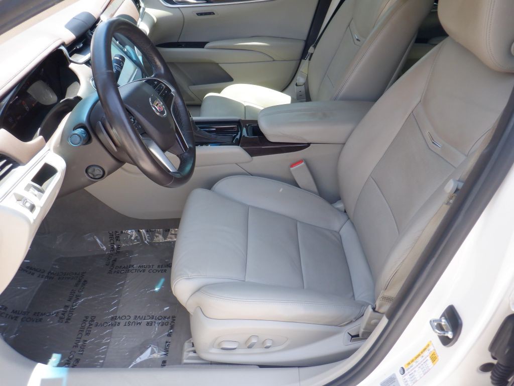 2015 Cadillac XTS Image 10
