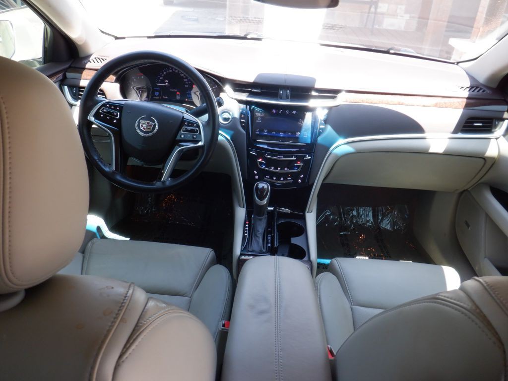2015 Cadillac XTS Image 15