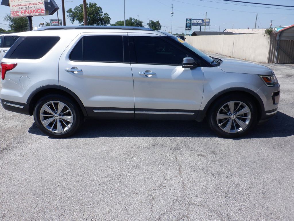 2018 Ford Explorer Image 2
