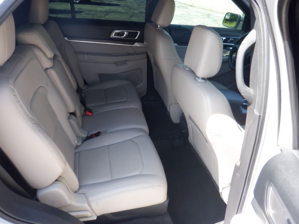 2018 Ford Explorer Image 13