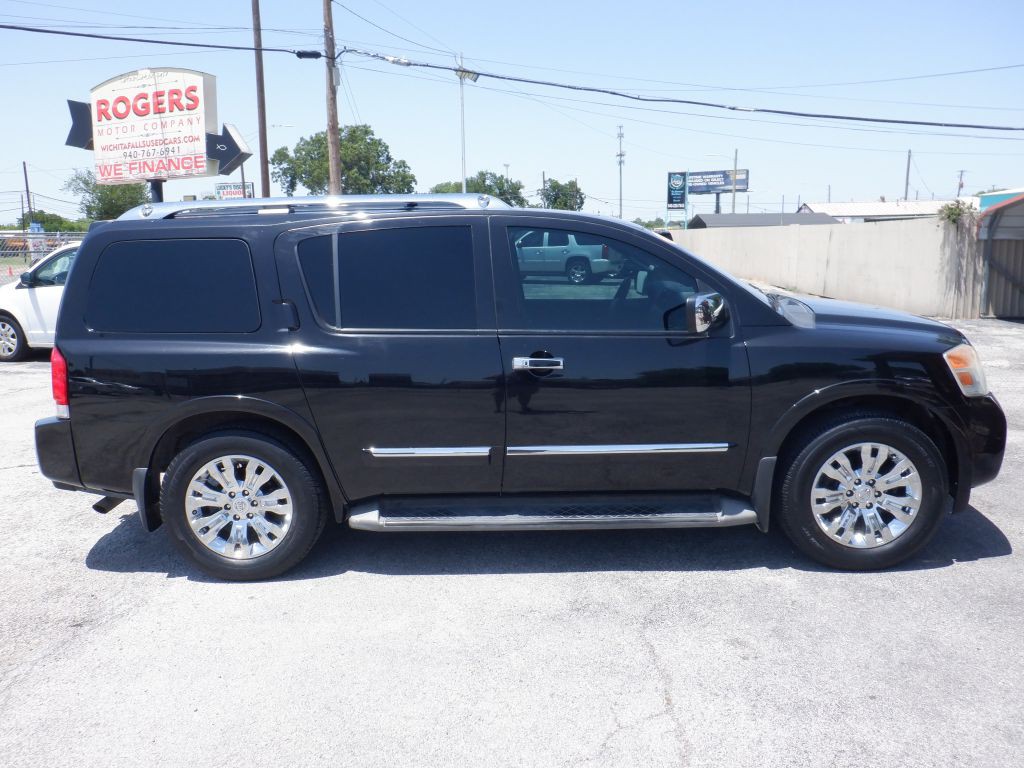 2015 Nissan Armada Image 2